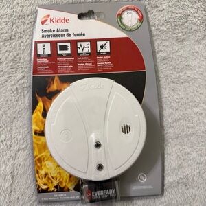 Kidde White Smoke Alarm - Battery Powered Home Smoke Detector